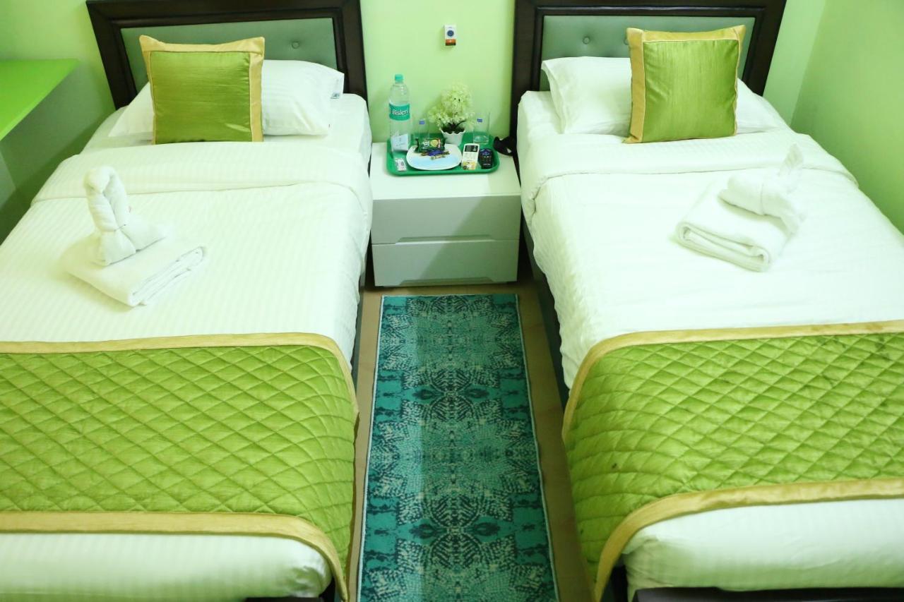 Hotel Nkc Airport Madras Buitenkant foto